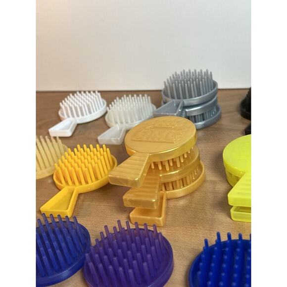 Huge Lot Of L.O.L. MGA Surprise Doll Brushes - Picture 4 of 5